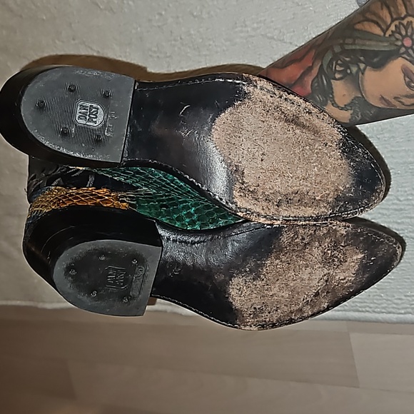 Dan Post Rainbow Python Boots(interested in trade for size8 or9🧐 if anyone has) - Picture 3 of 6